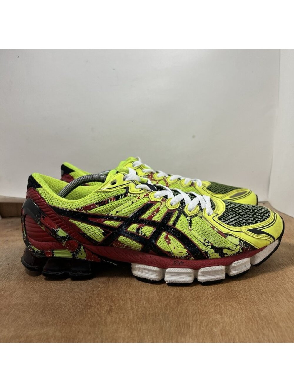 ASICS GEL-Sendai 2 Men Size 12 Yellow/Black/Red Low Top Lace-Up Athletic Shoes
